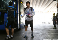 前日公式練習に向けて集中した表情の今野　泰幸（Ｇ大阪）【ＹＮＣ 決勝 前日公式練習】