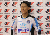 落ち着いた様子で取材対応する丹羽　大輝（Ｇ大阪）【ＹＮＣ 決勝 前日公式練習】