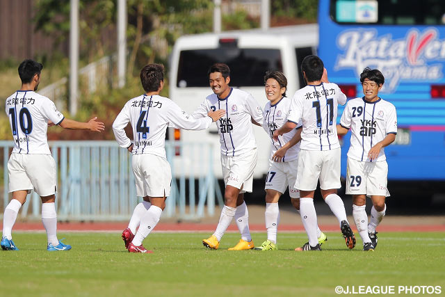 追加点でリードを広げた苔口　卓也（富山 #9）【明治安田Ｊ３ 第36節 YS横浜vs富山】（2/2）