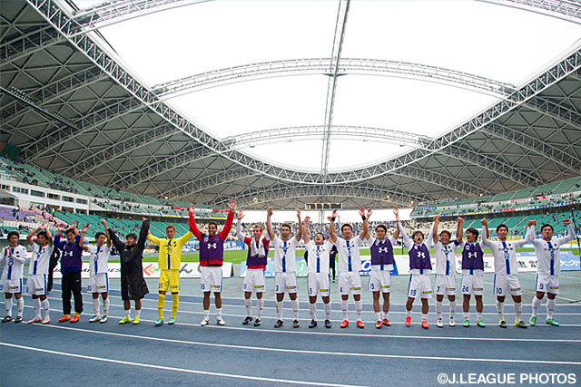 20試合ぶりの勝利で20位以上が確定した金沢【明治安田Ｊ２ 第39節 大分vs金沢】（3/3）