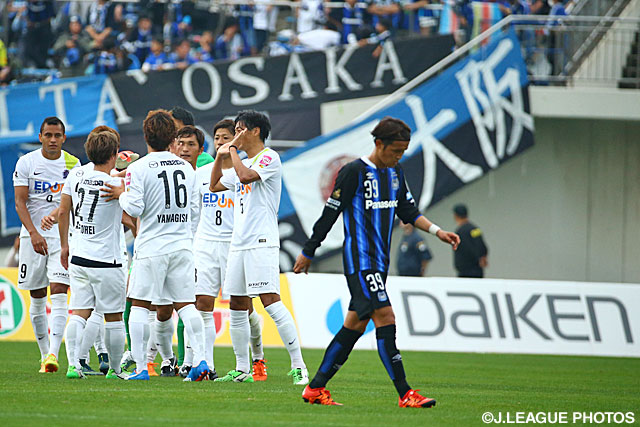 チャンスを決めきれず、4試合連続無得点となった宇佐美貴史（Ｇ大阪）【明治安田Ｊ１ 2nd 第16節 Ｇ大阪vs広島】（13/15）