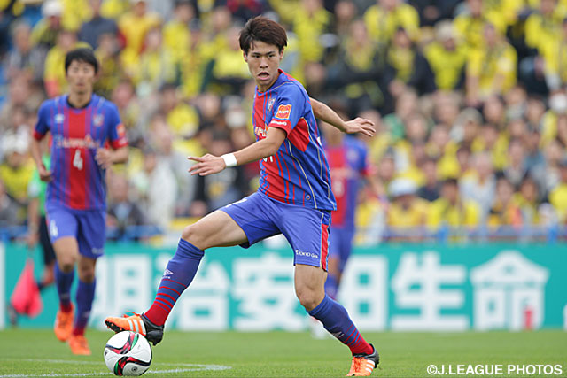 決勝ゴールにつながるPKを誘発した橋本　拳人（FC東京）【明治安田Ｊ１ 2nd 第16節 柏vsFC東京】（2/5）