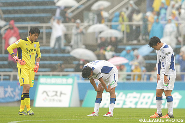 横浜FCの守備陣を最後まで崩せず手痛い敗戦を喫した大分【明治安田Ｊ２ 第40節 横浜FCvs大分】（2/3）