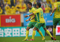 豪快に決勝ゴールを叩き込んだ森本　貴幸（千葉）【明治安田Ｊ２ 第40節 千葉vs東京Ｖ】（1/3）