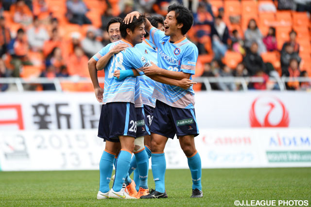 工藤　由夢（#28）のＪリーグ初得点で先制したYS横浜【明治安田Ｊ３ 第37節 長野vsYS横浜】（1/2）