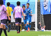 反撃の1点を決めた三好　洋央（秋田）【明治安田Ｊ３ 第37節 藤枝vs秋田】（2/2）