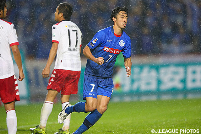 鈴木　雄斗の今季6点目で同点に追いついた水戸【明治安田Ｊ２ 第41節 水戸vs札幌】（2/3）