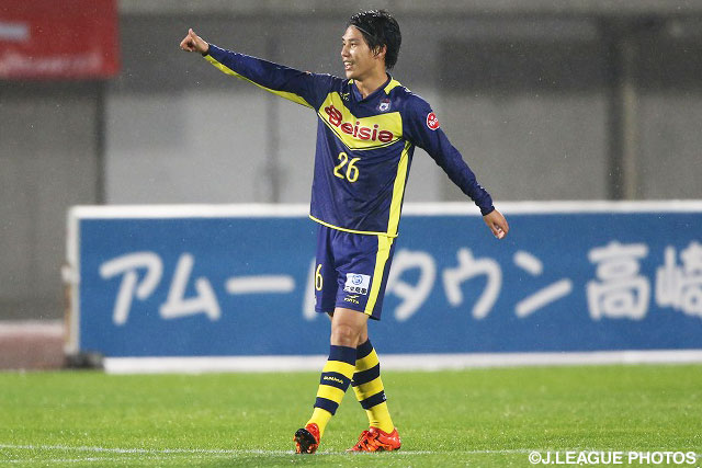 江坂　任の4試合ぶり今季13点目のゴールで先制した群馬【明治安田Ｊ２ 第41節 群馬vs北九州】（1/3）