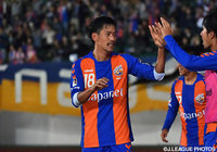 自身のＪ２通算250試合目となる一戦で先制点を挙げた佐藤 洸一（長崎）【明治安田Ｊ２ 第41節 長崎vsＣ大阪】（1/3）