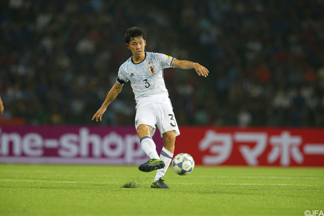 前半のみの出場となった遠藤（湘南）【ロシアW杯 アジア2次予選 カンボジアvs日本】（3/10）