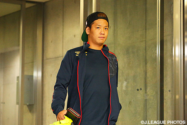 静かに闘志を燃やし会場入りする河野　広貴（FC東京）【明治安田Ｊ１ 2nd 第17節 FC東京vs鳥栖】（5/15）