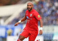 振り向きざまにシュートを放ったディエゴ（山形）【明治安田Ｊ１ 2nd 第17節 Ｇ大阪vs山形】（8/15）