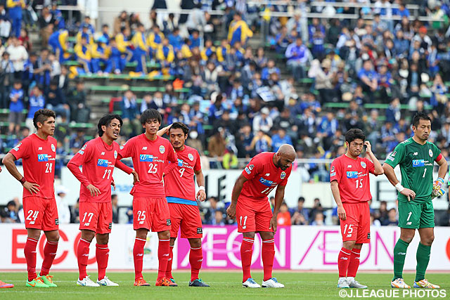 4連敗で今季最終戦を終えた山形【明治安田Ｊ１ 2nd 第17節 Ｇ大阪vs山形】（14/15）