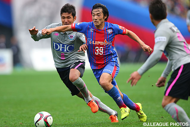 鋭いドリブル突破を見せる中島　翔哉（FC東京）【明治安田Ｊ１ 2nd 第17節 FC東京vs鳥栖】（9/15）