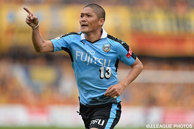 今季リーグ戦23点目で3年連続得点王を決めた大久保　嘉人（川崎Ｆ）【明治安田Ｊ１ 2nd 第17節 川崎Ｆvs仙台】（4/5）