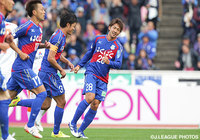 橋爪　勇樹のリーグ戦初ゴールで1点差に詰め寄った甲府【明治安田Ｊ１ 2nd 第17節 甲府vs清水】（3/5）