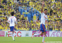 冷静にPKを沈めた指宿　洋史（新潟）【明治安田Ｊ１ 2nd 第17節 柏vs新潟】（4/5）