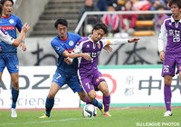 クロスに飛び込み同点ゴールを決めた駒井　善成（京都）【明治安田Ｊ２ 第42節 京都vs水戸】（2/3）