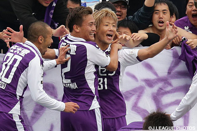 後半アディショナルタイムに劇的な逆転ゴールを決めた大黒　将志（京都）【明治安田Ｊ２ 第42節 京都vs水戸】（3/3）