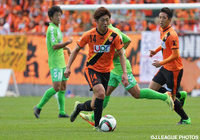 後半アディショナルタイムまで中盤で奮闘した小塚　和季（山口）【明治安田Ｊ３ 第39節 鳥取vs山口】（6/10）