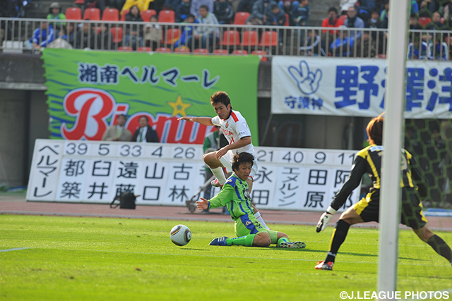 決勝点となる先制ゴールを決めた玉田 【王者の系譜 2010年 名古屋】