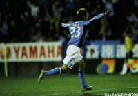 優勝を決定づける得点を挙げた福西【王者の系譜 2002年 磐田】