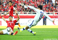 前線に駆け上がった今野　泰幸の先制点で試合の均衡を破ったＧ大阪【明治安田ＣＳ 準決勝 浦和vsＧ大阪】（9/15）