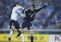 王者磐田を退ける逆転ゴールを挙げた久保【王者の系譜 2003年 横浜FM】