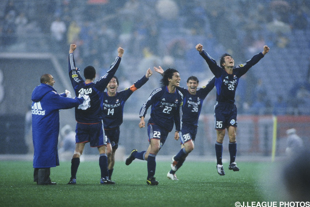 劇的な幕切れとなった2ndステージ最終節はリーグ史に残る1日に【王者の系譜 2003年 横浜FM】