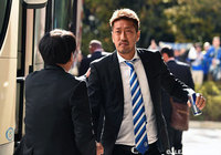 経験豊富なベテラン、高松　大樹（大分）が会場入り【Ｊ２・Ｊ３入れ替え戦 第1戦 町田vs大分】（4/15）