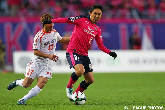 献身的な動きで中盤を支えた橋本　英郎（Ｃ大阪）【Ｊ１昇格プレーオフ 準決勝 Ｃ大阪vs愛媛】（11/15）