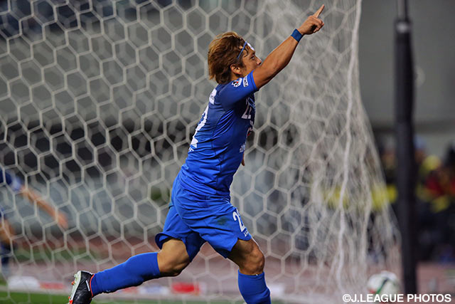 タイトな角度からの鋭い一撃で値千金の同点ゴールを決めた中村　北斗【Ｊ１昇格プレーオフ 決勝 福岡vsＣ大阪】（17/25）