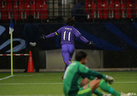 得点を挙げ喜びを爆発させる佐藤（準々決勝 アルアハリ戦）【クラブＷ杯 2012年大会 広島】