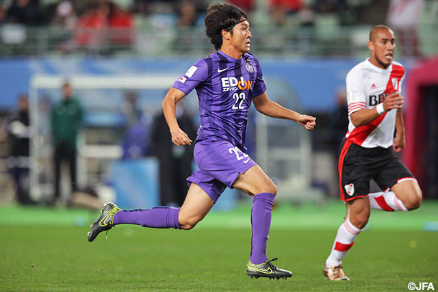 皆川　佑介（広島）は果敢にゴールへ迫るも、相手GKの好守に阻まれた【クラブＷ杯 準決勝 広島vsリバープレート】（10/15）