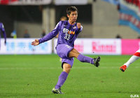 3試合連続得点となる同点ゴールを狙った塩谷　司（広島）【クラブＷ杯 準決勝 広島vsリバープレート】（14/15）