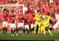 得意のFKで浦和ゴールを強襲したクリスティアーノ（柏）【天皇杯 準決勝 浦和vs柏】（3/10）