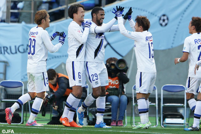 CKをパトリックがハーフボレーで巧みに合わせ、再びリードしたＧ大阪【天皇杯 決勝 浦和vsＧ大阪】（9/15）