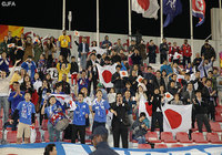 勝利の歓喜に沸く日本サポーター【リオ五輪・アジア最終予選　日本vs北朝鮮】