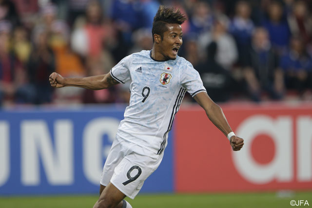待望のゴールを挙げて歓喜する鈴木 武蔵（新潟）【リオ五輪・アジア最終予選　タイvs日本】