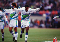 横浜Ｆはバウベルのゴールで一時同点に追い付いた【1994年 横浜ＦvsＶ川崎】