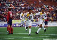 ベテラン澤登 正朗(清水)の先制点が快勝劇の口火に【2001年 鹿島vs清水】