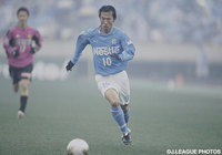 卓越した個人技で先制点を奪った藤田 俊哉(磐田)【2003年 磐田vs京都】