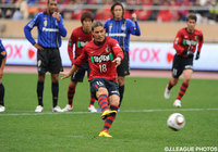 冷静にPKを決めたマルキーニョス(鹿島)【2010年 鹿島vsＧ大阪】