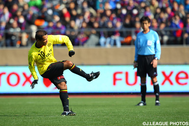 レアンドロ ドミンゲス(柏)のPKが決勝点となった【2012年 柏vsFC東京】