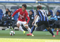 積極的に仕掛ける関根 貴大(浦和)【2015年 Ｇ大阪vs浦和】