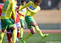 ゴール前のこぼれ球を蹴り込み、決勝点を挙げた小池（千葉）【ＪＳＮＹＣ２０１６ 熊本vs千葉】（8/9）