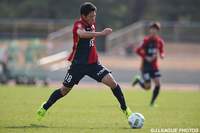 トリッキーなヒールキックで先制点を演出した赤﨑（鹿島）【ＪＳＮＹＣ２０１６ 熊本vs鹿島】（3/9）