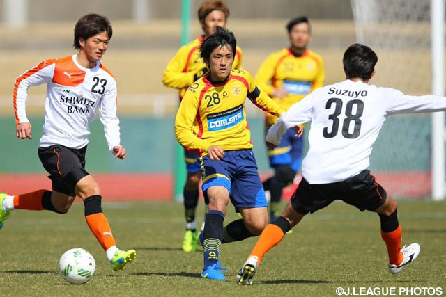 前線への飛び出しからチャンスを作った風間（北九州）【ＪＳＮＹＣ２０１６ 清水vs北九州】（7/9）