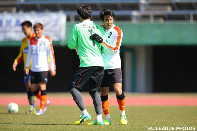 清水の無失点勝利に貢献した犬飼（#3）と西部（#1）【ＪＳＮＹＣ２０１６ 清水vs北九州】（8/9）