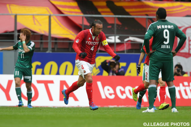 78分に同点ゴールを決めた闘莉王(名古屋)【２０１５シーズン開幕戦プレイバック 名古屋vs松本】